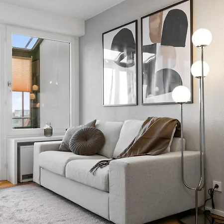 Duplex With Conservatory In Stuttgart-vaihingen Appartement *